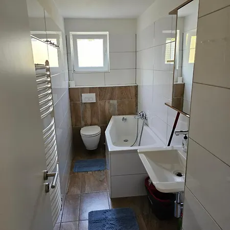 Daire Helle Und Ruhige Im Ruhrgebiet Mit Balkon Und Garten